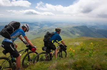 Grande Traversée du Massif Central à VTT tourisme-Le Refuge des Vaures-gîte-Hébergement nature-détente-location vacances-séjours-auvergne-vichy